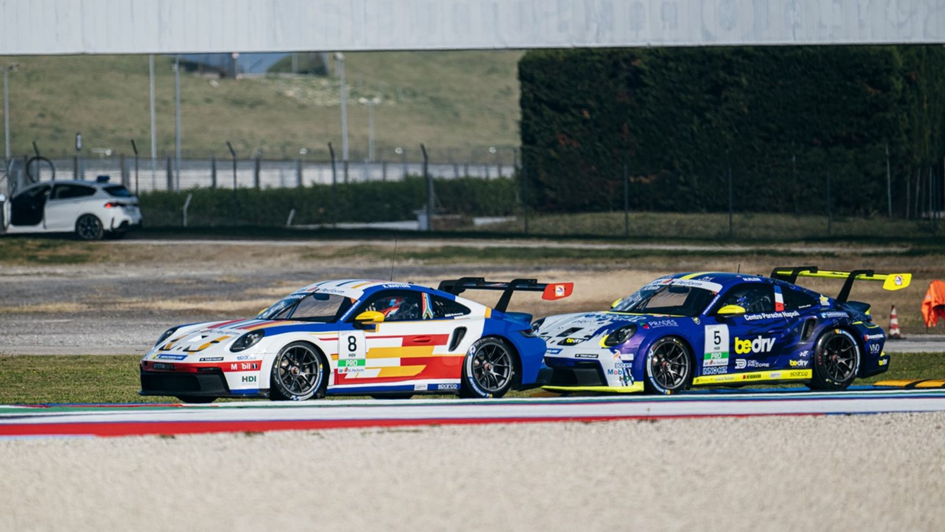 Masters e Klein a duello in pista