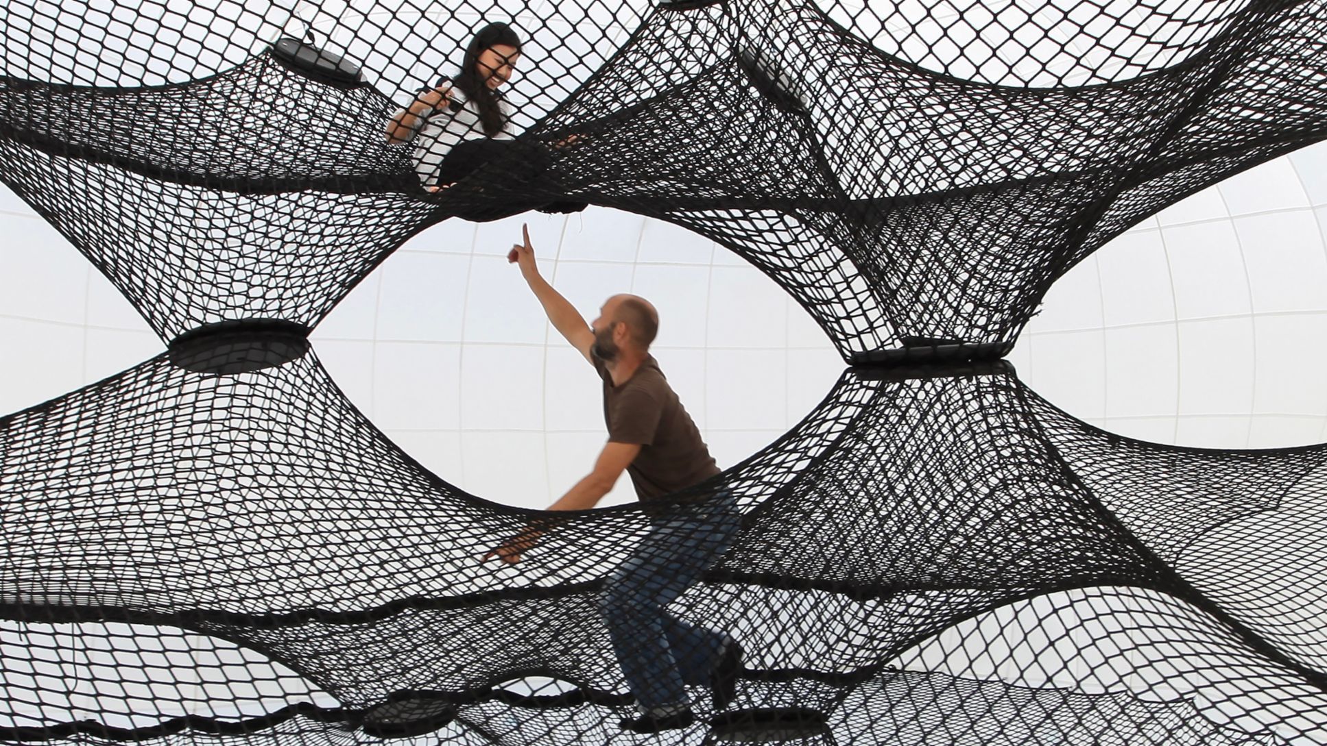 Imre und Marne van Opstal, Lines of Flight, The Art of Dreams, Mailand, 2024, Porsche AG