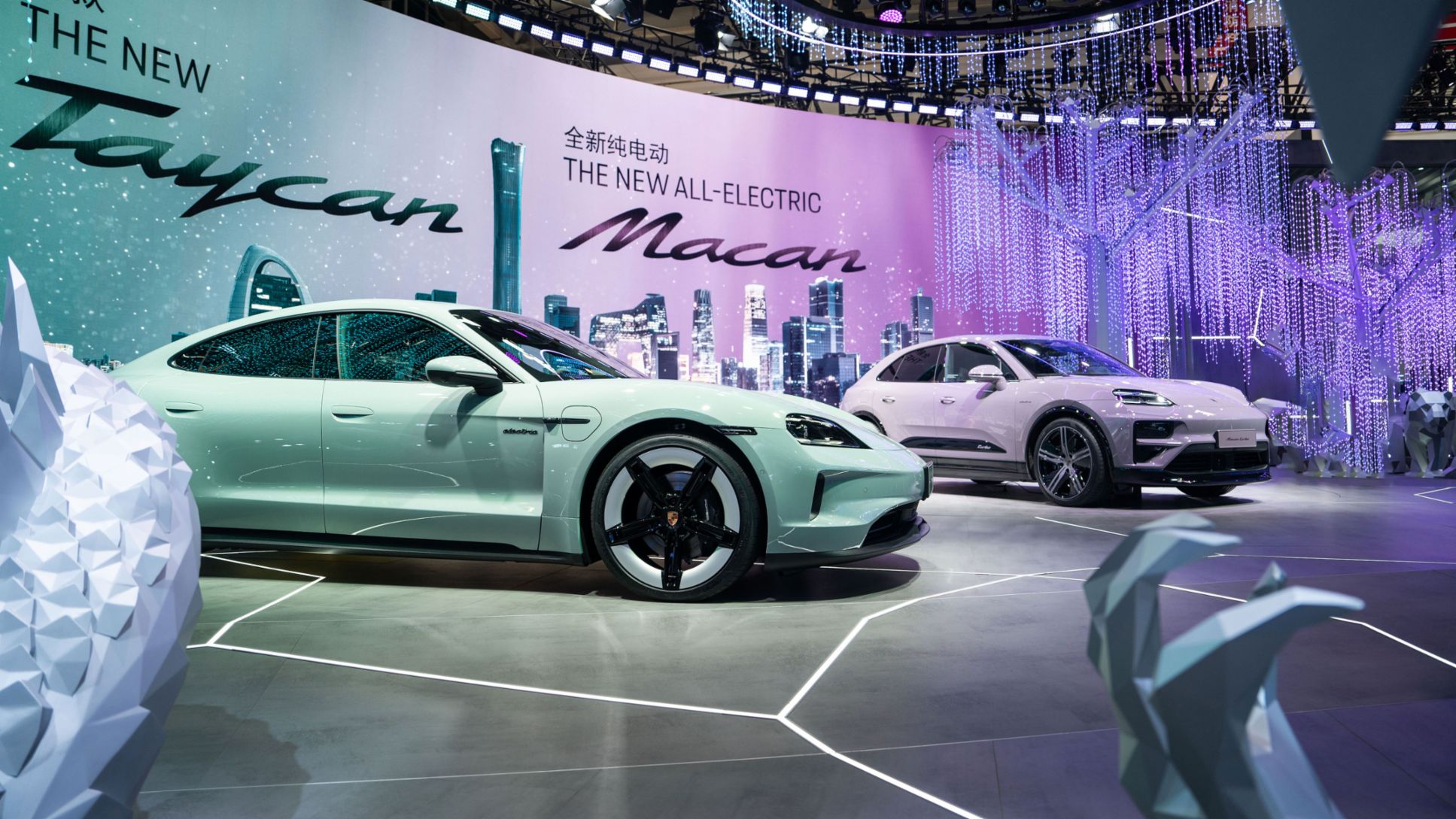 China-Version des neuen Taycan, Macan Turbo Electric, Auto China, Peking, China, 2024, Porsche AG
