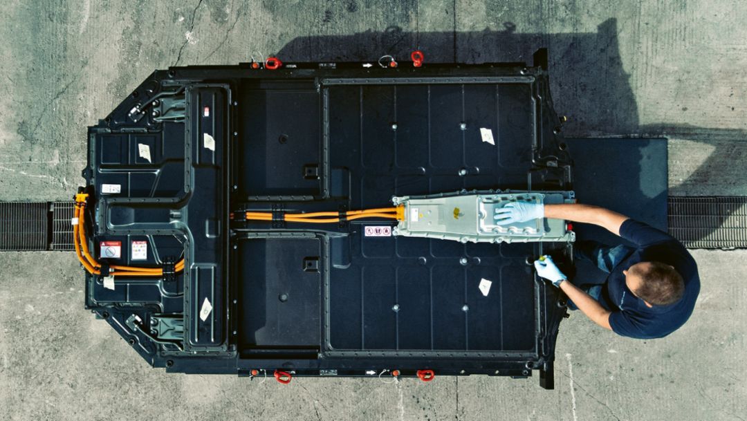 2024, Porsche Schweiz AG