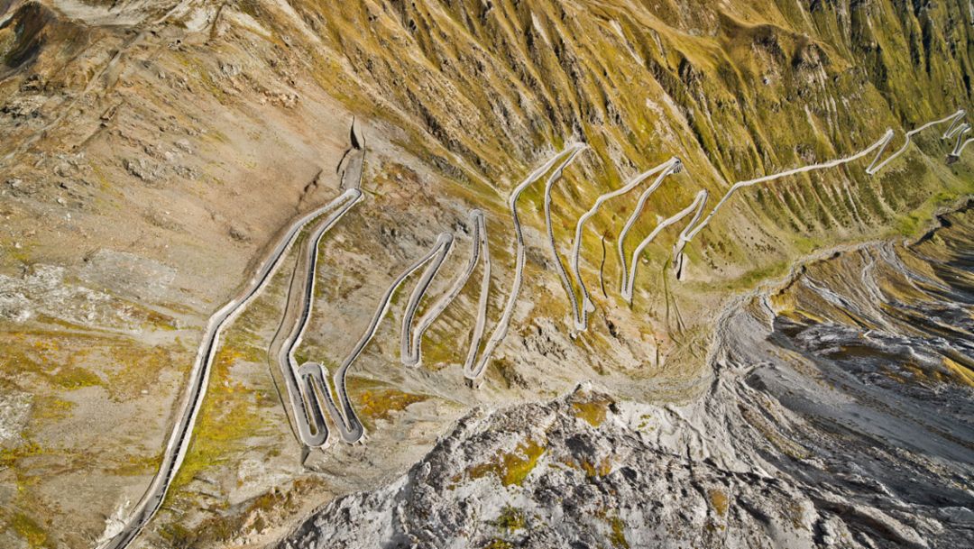 Strecke, Porsche Drive – Stelvio, 2017, Porsche AG