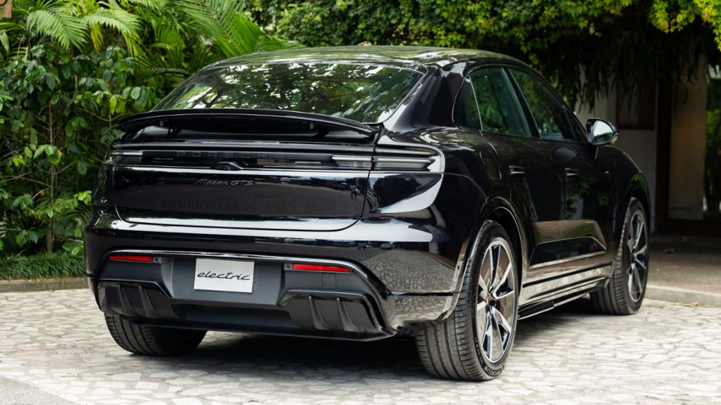 Porsche Macan GTS El&eacute;ctrico, Porsche Center Guatemala, 2026.