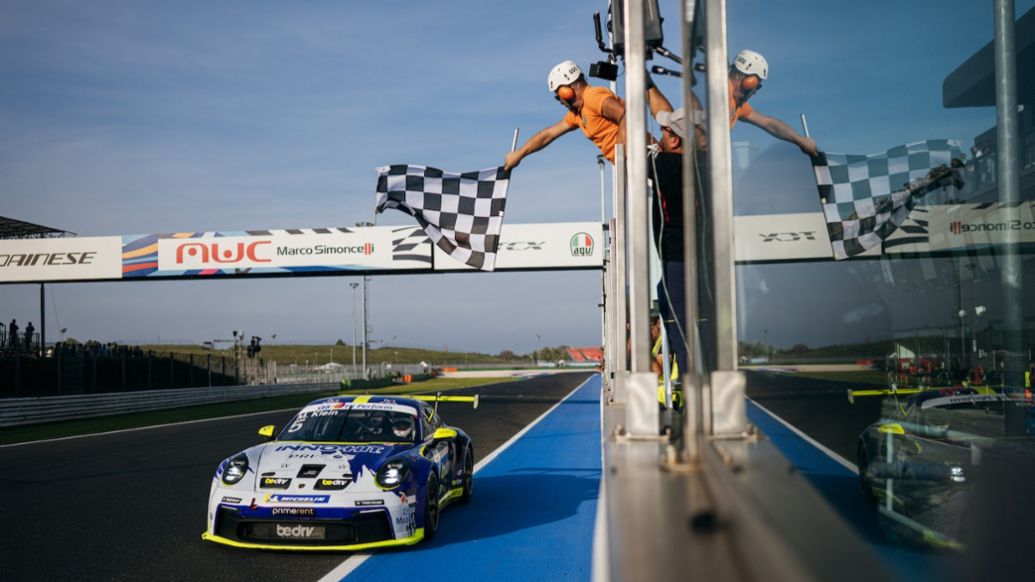 Porsche Carrera Cup Italia, Klein trionfa in gara 1 al Misano World Circuit