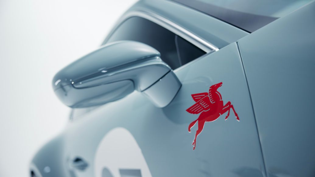 911 S/T, Sonderwunsch, Exclusive Manufaktur, 2025, Porsche Middle East