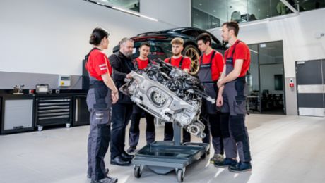 Porsche Institut recrute sa nouvelle promotion de techniciennes et techniciens en alternance