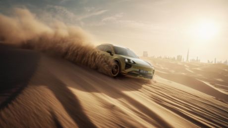 Tra skyline e sabbia: la Cayenne Electric fa il suo debutto dal vivo a Dubai