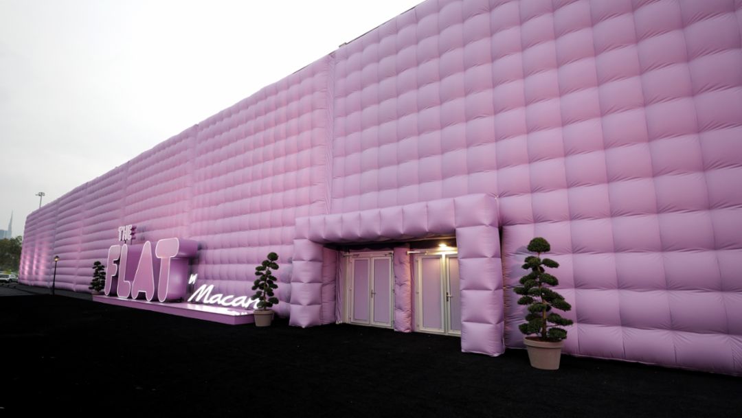 Apertura “unexpected” per The Flat by Macan: una serata all’insegna di musica e arte