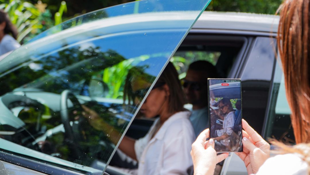 Empowering women and embracing innovation with the new all-electric Macan