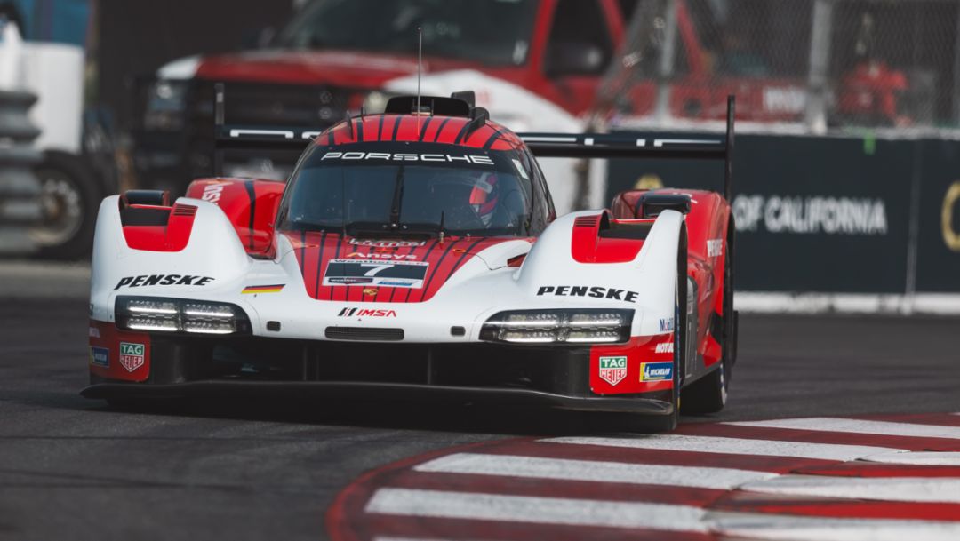 Porsche Sweeps Long Beach with Porsche Penske Motorsports, AO Racing 
