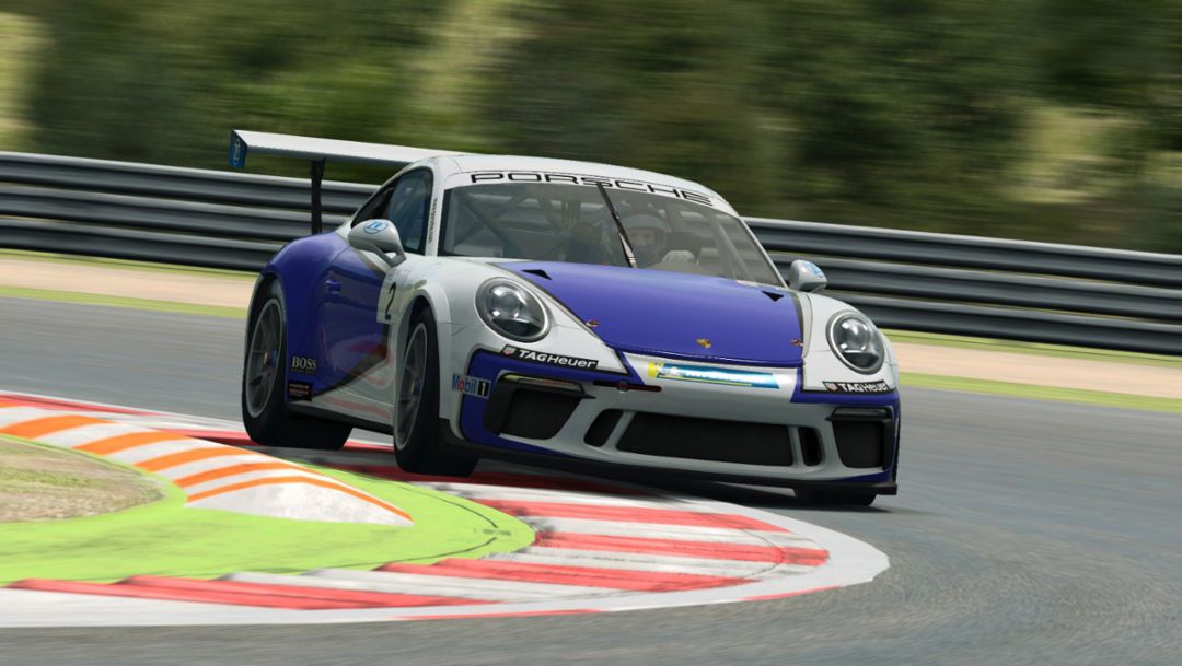 Reale Rennfahrer und hochkarätige Sim-Racer kämpfen um den Titel