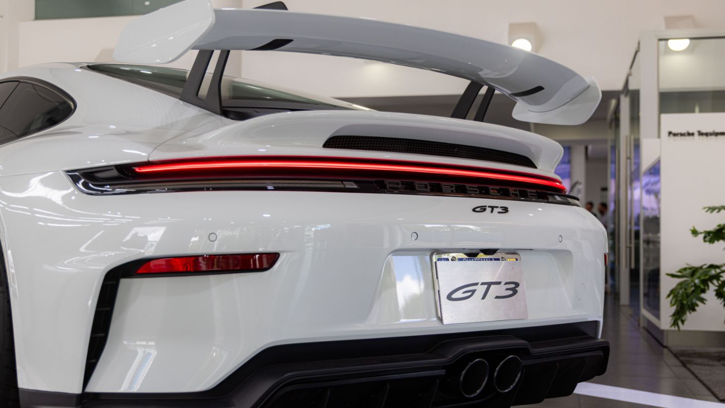 Para la pista y la carretera: llega a Guatemala el nuevo 911 GT3