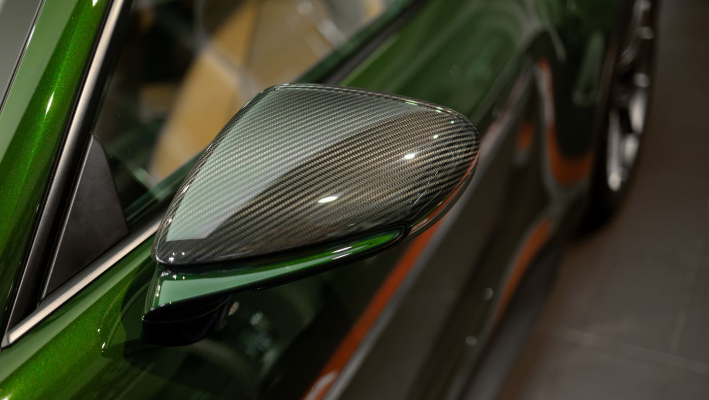 Porsche 911 GT3 Touring.