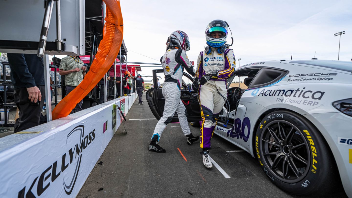 L to R: Ashley Freiberg, Loni Unser 