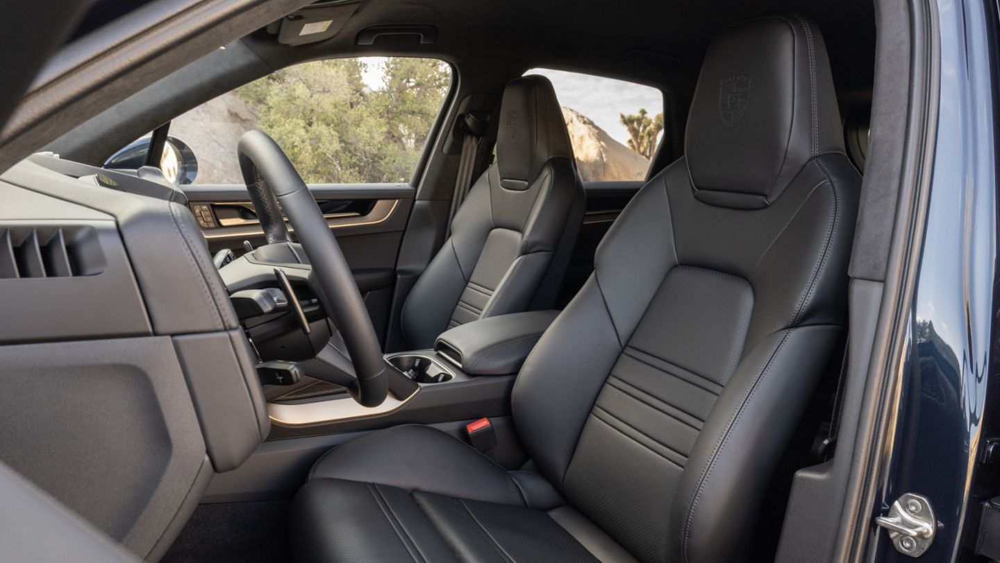 Cayenne E-Hybrid - Algarve Blue Metallic