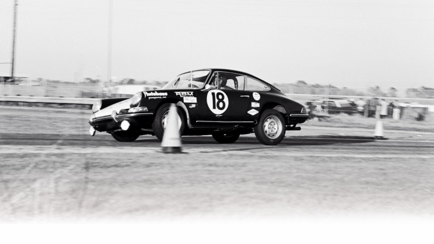 911, 1966, Porsche AG