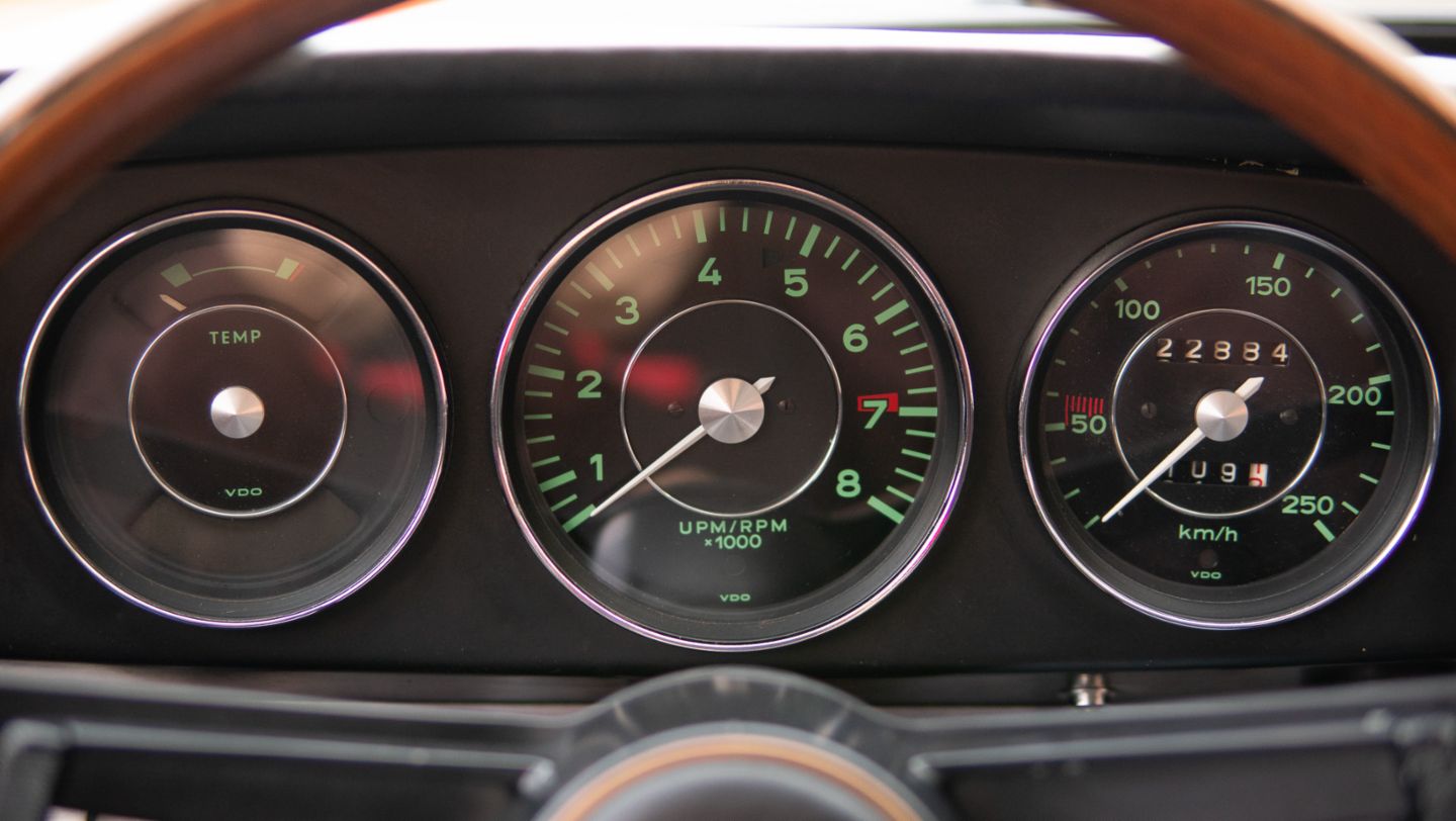 911 2.0 (original 911), rev counter, Porsche AG