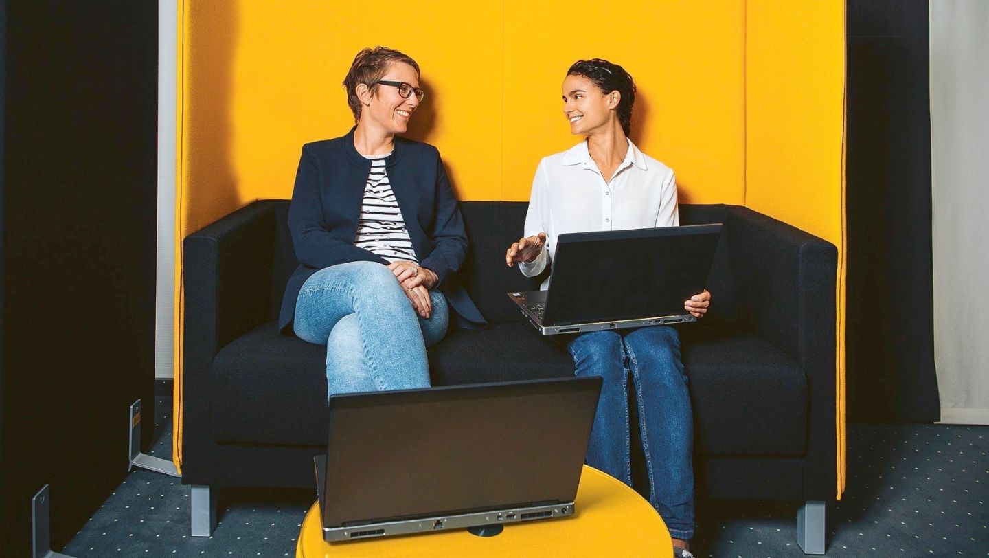 Tille Karoline Rupp, Clara Marina Martinez, development Engineers at Porsche Engineering, 2022, Porsche AG