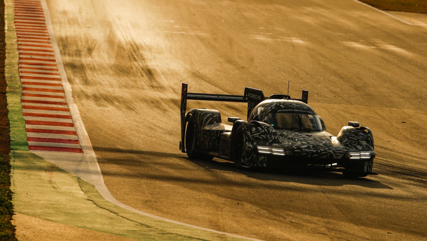 Prototipo LMDh, Circuito de Montmeló, España, 2022, Porsche AG