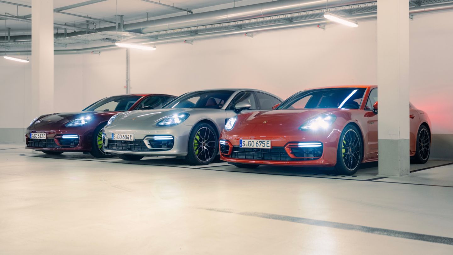 Panamera 4 E-Hybrid, Panamera 4S E-Hybrid, Panamera Turbo S E-Hybrid, 2022, Porsche AG