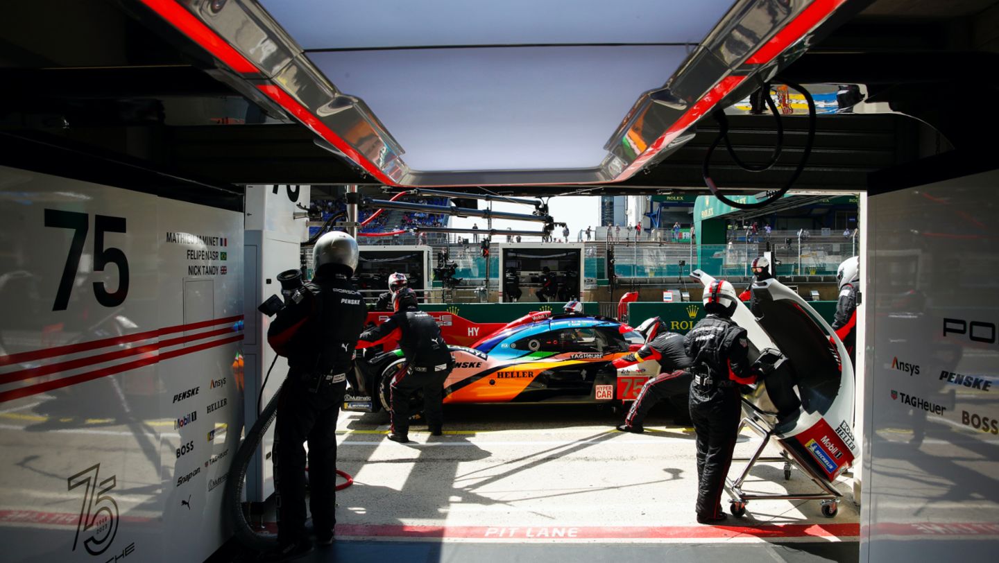 Porsche 963, Porsche Penske Motorsport (#75), Mathieu Jaminet (F), Felipe Nasr (BR), Nick Tandy (UK), 24h Le Mans, Hyperpole, 2023, Porsche AG