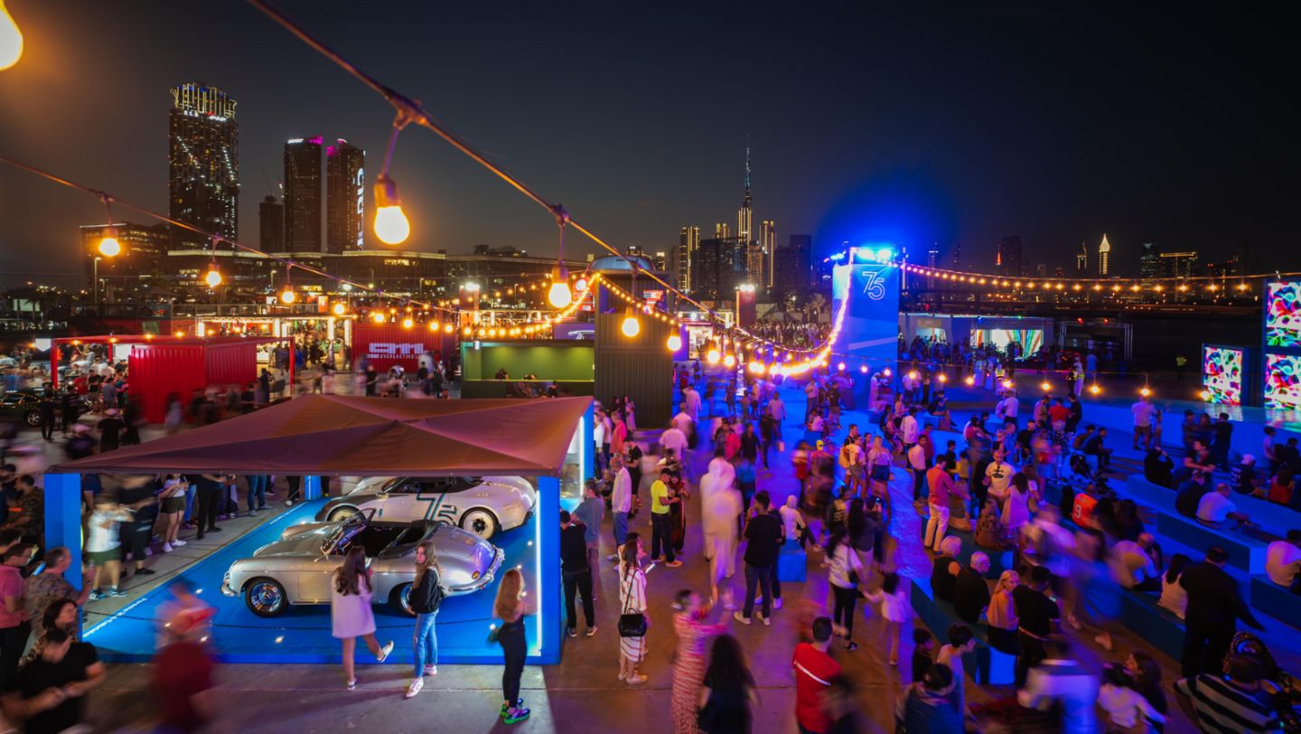 356 Cabriolet, Vision 357 Speedster, Icons of Porsche, Dubai, 2023, Porsche AG