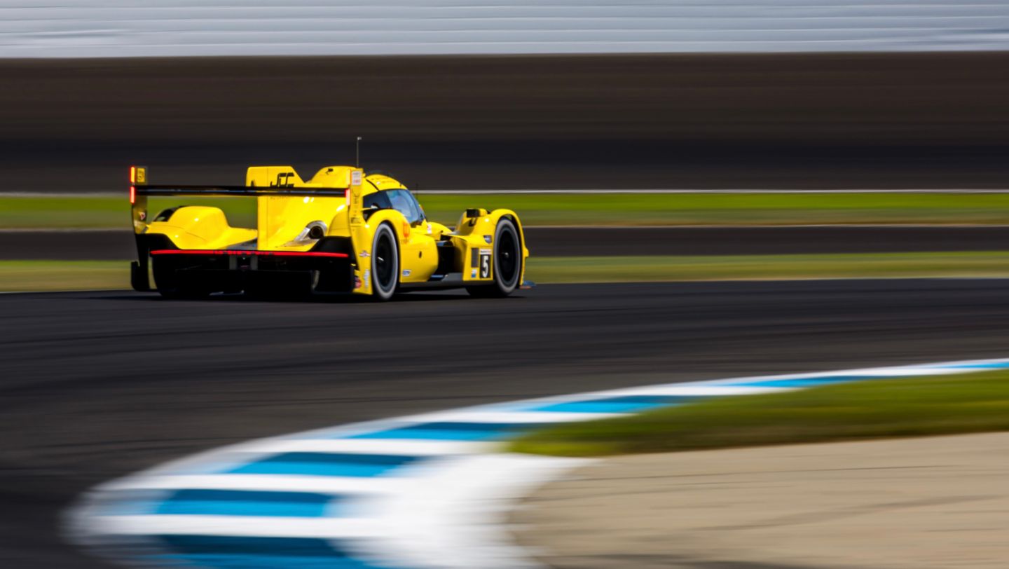Porsche 963, JDC-Miller MotorSports (nº 85), Tijmen van der Helm (PB), Richard WestBrook (GB), Phil Hanson (GB), Ben Keating (EE. UU.), 2024, Porsche AG