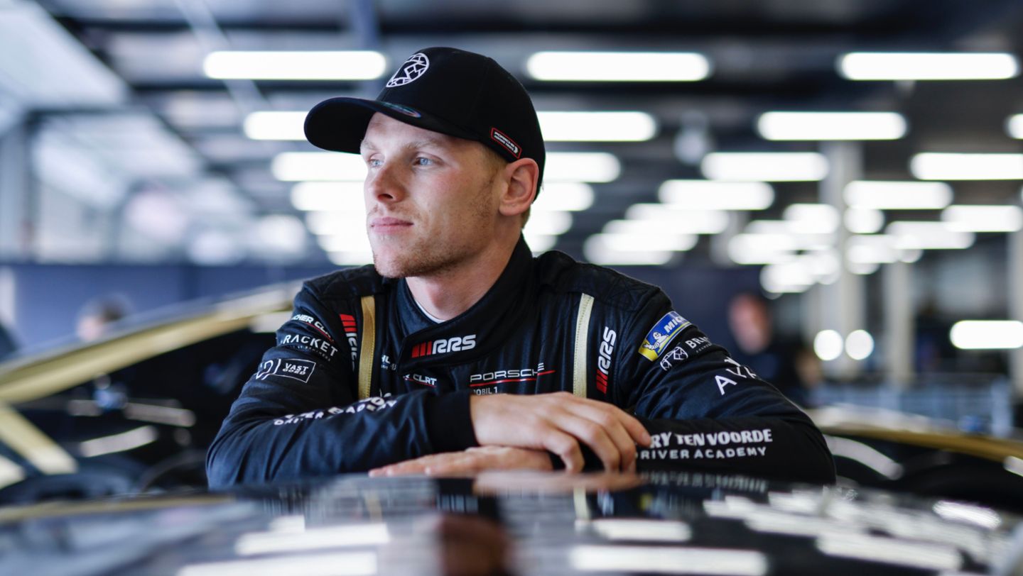 Larry ten Voorde (PB), Porsche Mobil 1 Supercup 2024, Ímola, Italia 2024, Porsche AG