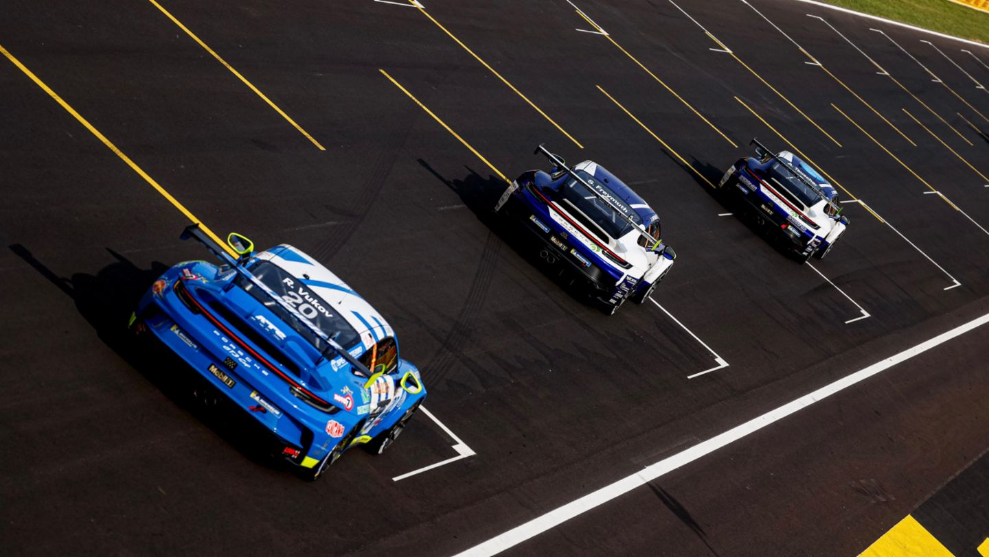 Porsche 911 GT3 Cup, Ombra (#20), Risto Vukov (NMK), Proton Huber Competition (#5), Sebastian Freymuth (D), Proton Huber Competition (#4), Alexander Tauscher (D), Porsche Mobil 1 Supercup, Monza, Italien, 2024, Porsche AG
