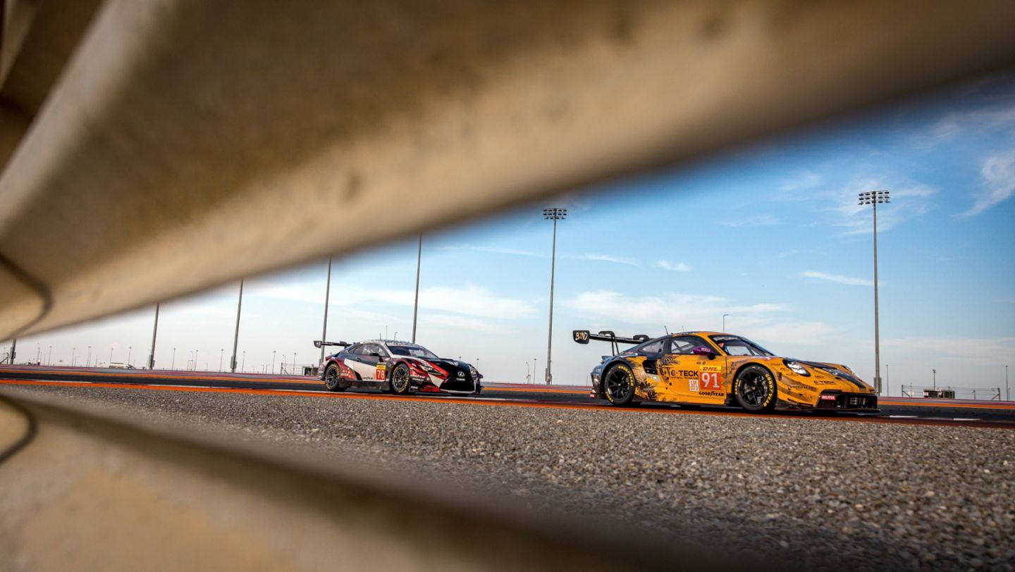 Porsche 911 GT3 R, Manthey EMA (#91), Yasser Shahin (AUS), Morris Schuring (NL), Richard Lietz (A), Qatar, 2024, Porsche AG